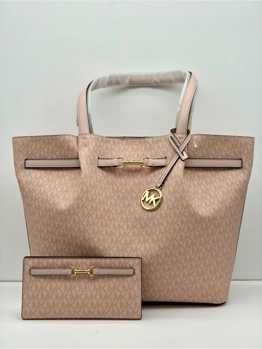 Michael Kors Carson Large Signature Logo Shoulder Tote Handbag with Wallet Set